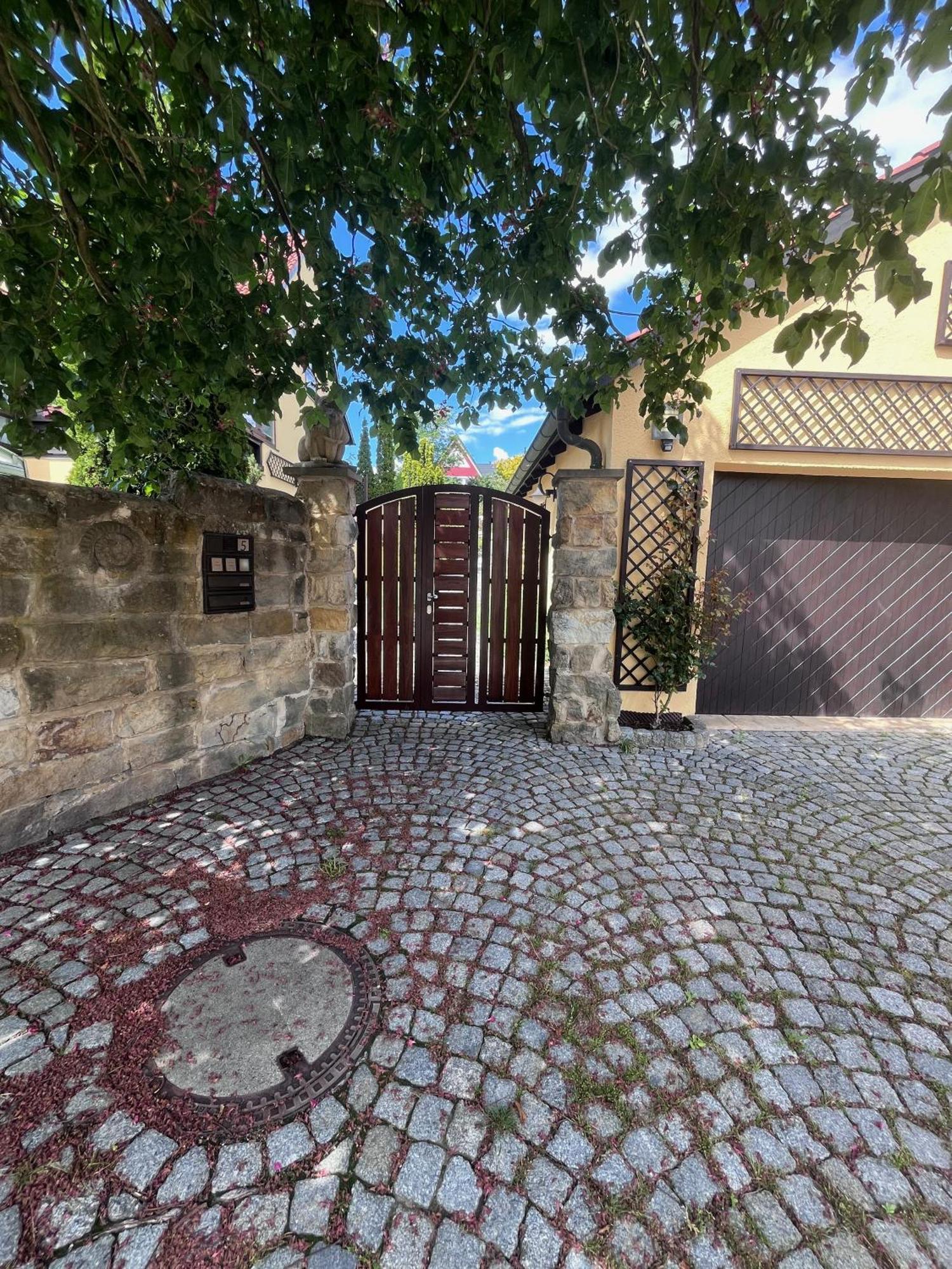 Ferienoase In Der Bierstadt Radeberg Bei Dresden Exterior photo